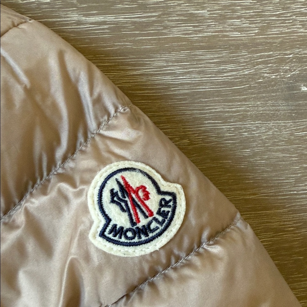 Moncler Lans Longue Saison‎ Down Jacket 100% Authentic Beige Size 6 Gently Used - Picture 4 of 8